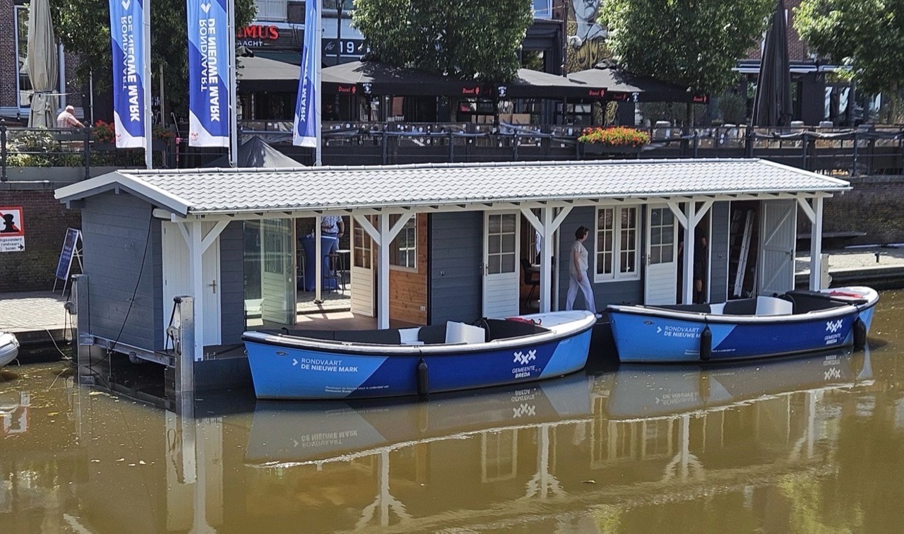 The Rondvaart De Nieuwe Mark boarding boat at Haven 25 in Breda